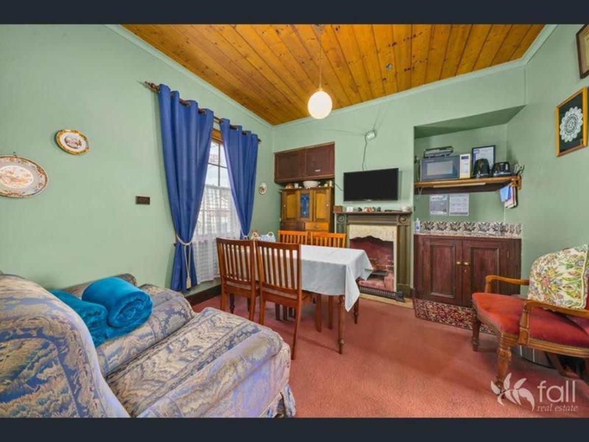 Sorell Barracks Extérieur photo